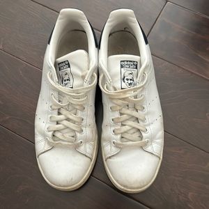 White classic Stan Smith’s in great shape. Mens size 9.  Smoke and pet free home
